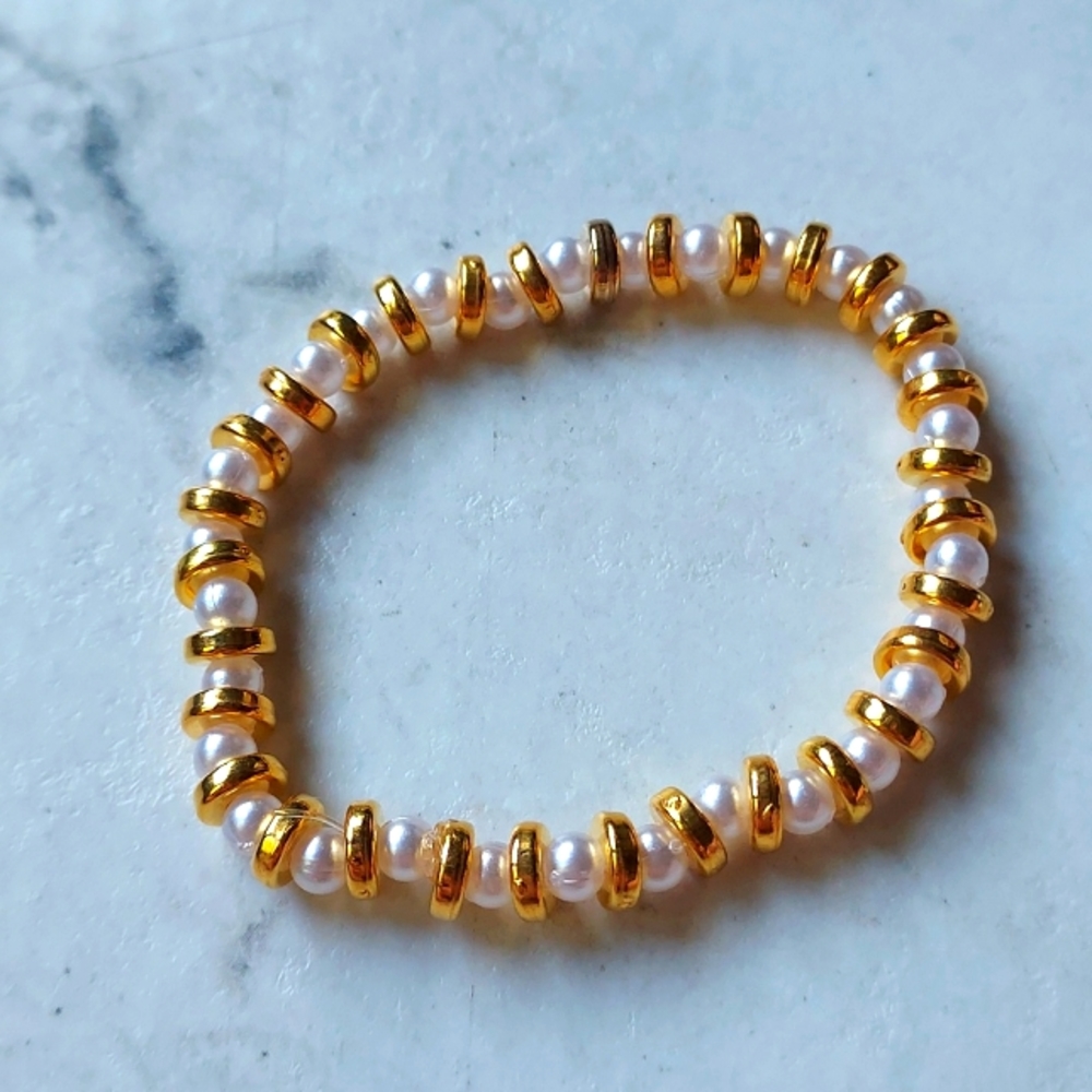 Gold bracelet